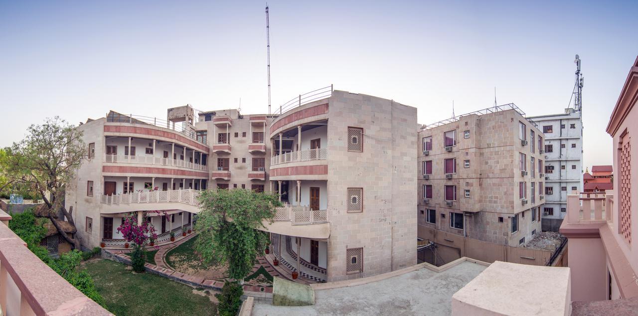 Hotel Bhakti Dhama Vrindávan Kültér fotó